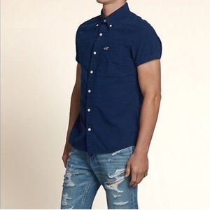 Men’s Hollister Short Sleeve Button up Shirt